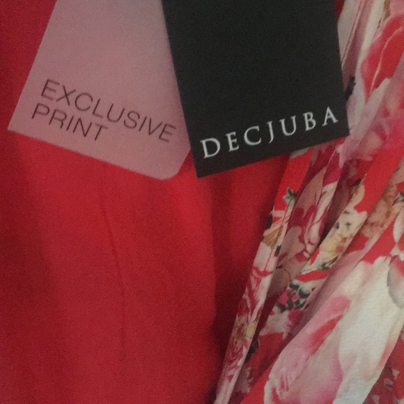 Decjuba designer floral ‘Isla Wrap Dress’ - Picture 4 of 5